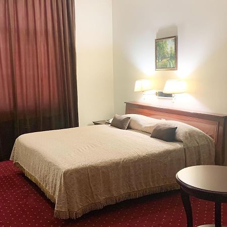 Reikartz Majestic Samarkand Hotell Eksteriør bilde
